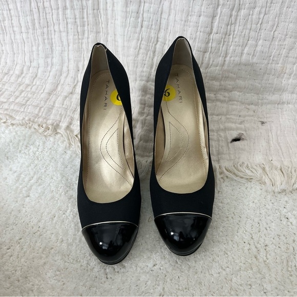 Tahari Laurie Black Pumps Heels Size 9 - Picture 5 of 8